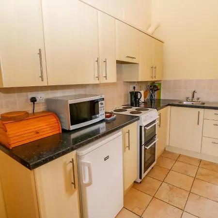 Courthouse Holiday home Lelagh